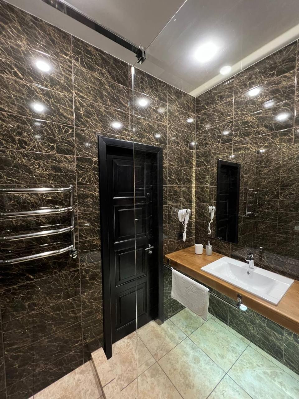 Гетьман Готель & Spa Chortkiv Exterior photo